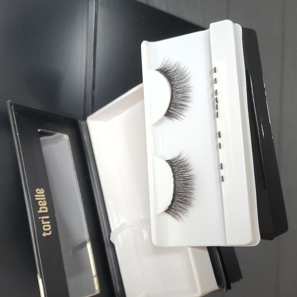 👉3 /20-TORIBELLE | DATENIGHT LASHES - Picture 1 of 4